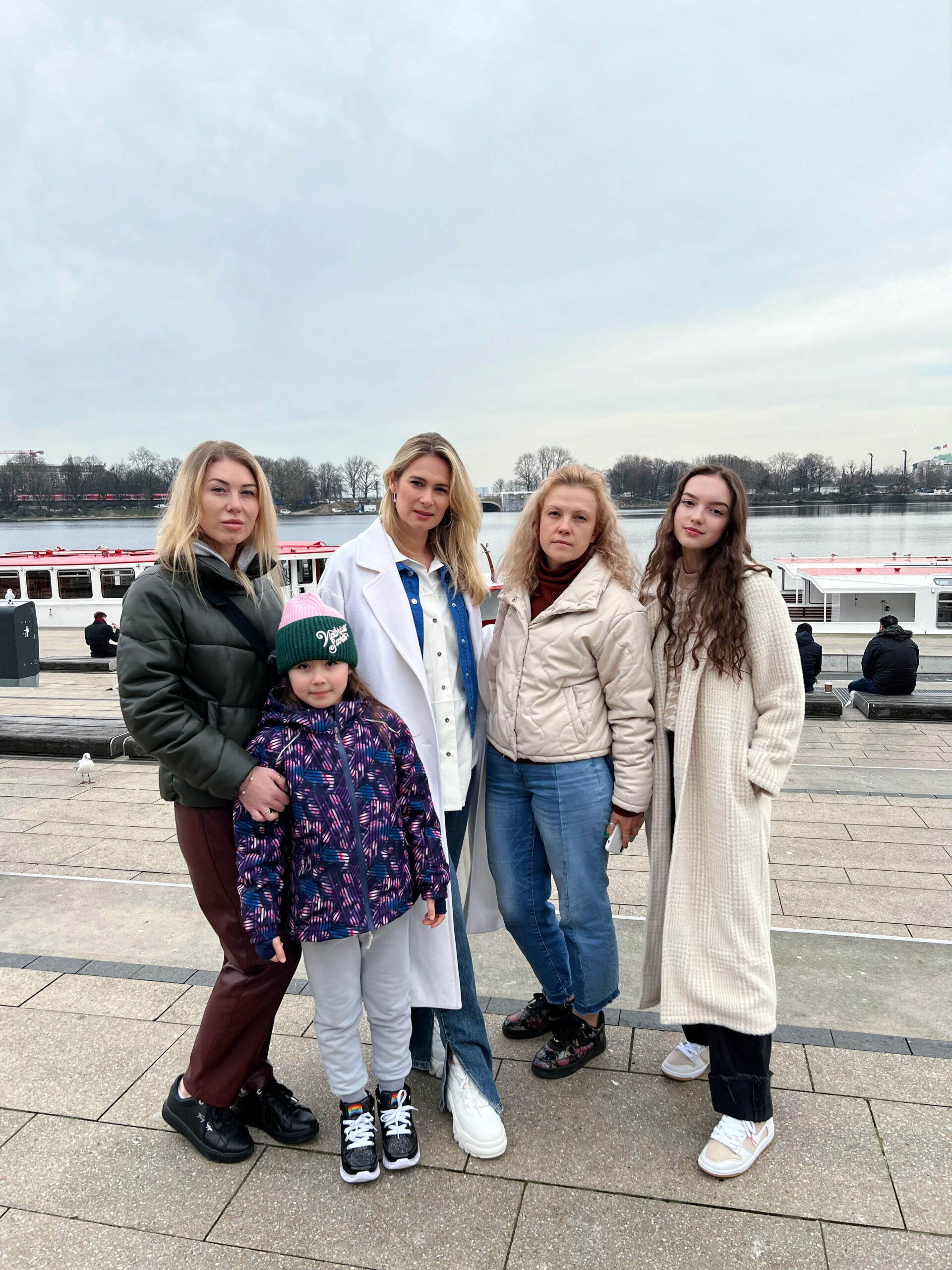 Iryna Thater mit Familie aus der Ukraine