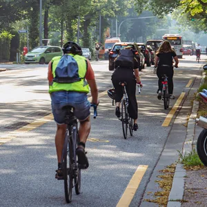 Die Pop-up-Bikelane auf der Hallerstraße.