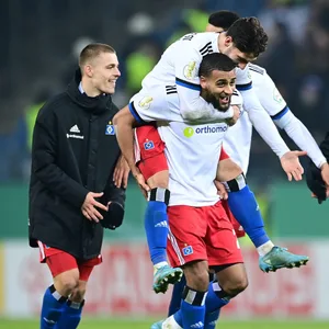 HSV-Profis Josha Vagnoman und Ludovit Reis