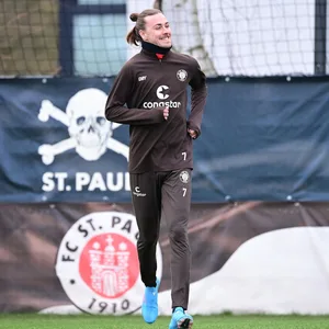 Irvine, St. Pauli