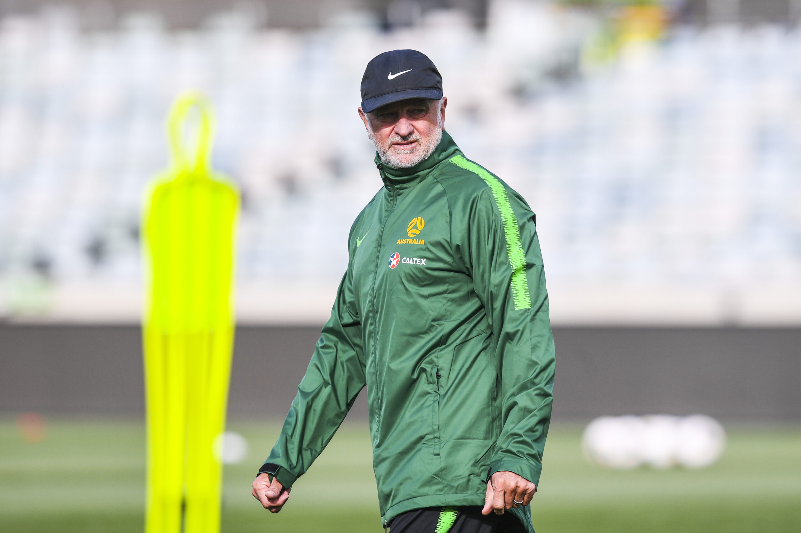 Der australische Nationaltrainer Graham Arnold (58) missachtete die Corona-Auflagen und erhielt eine Geldstrafe.