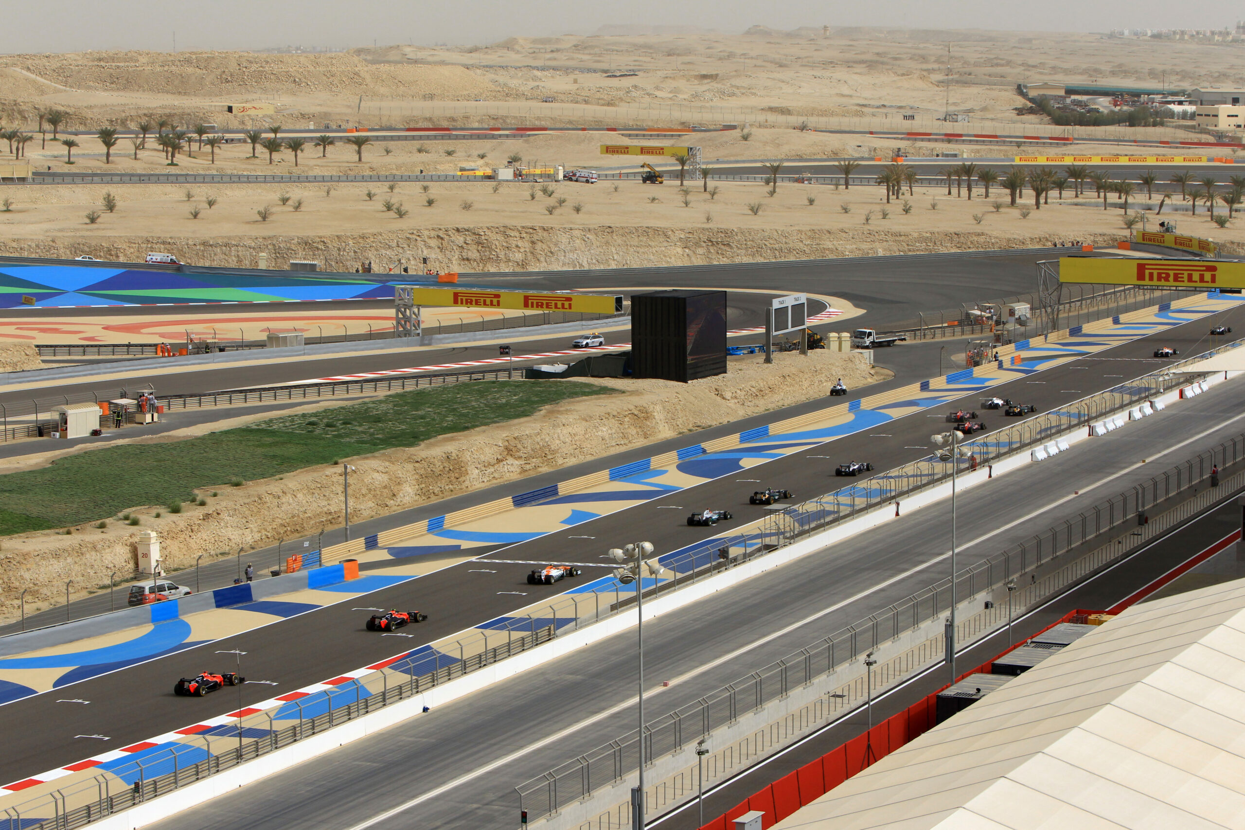 In der Wüste des Nahen Ostens (hier Bahrain) fährt die Formel 1 bereits, jetzt will sie auch nach Afrika.