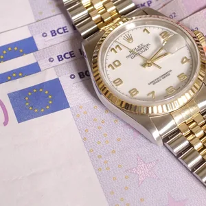 In Winterhude werden momentan vermehrt hochwertige Armbanduhren der Marke Rolex geklaut (Symbolbild).