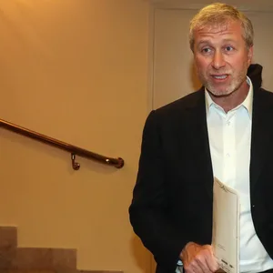 Fußball: Nächster Skandal rund um Ex-Chelsea-Boss Abramovich: Festnahme von Rabbiner