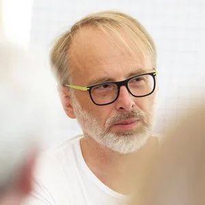 Oliver Schröms Buch „Die Cum-Ex-Files“ kommt als Eventserie ins deutsche Fernsehen. (Archivbild)