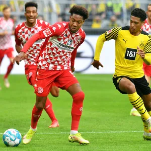 Mainz-Spieler Jean-Paul Boetius gegen BVB-Profi Jude Bellingham