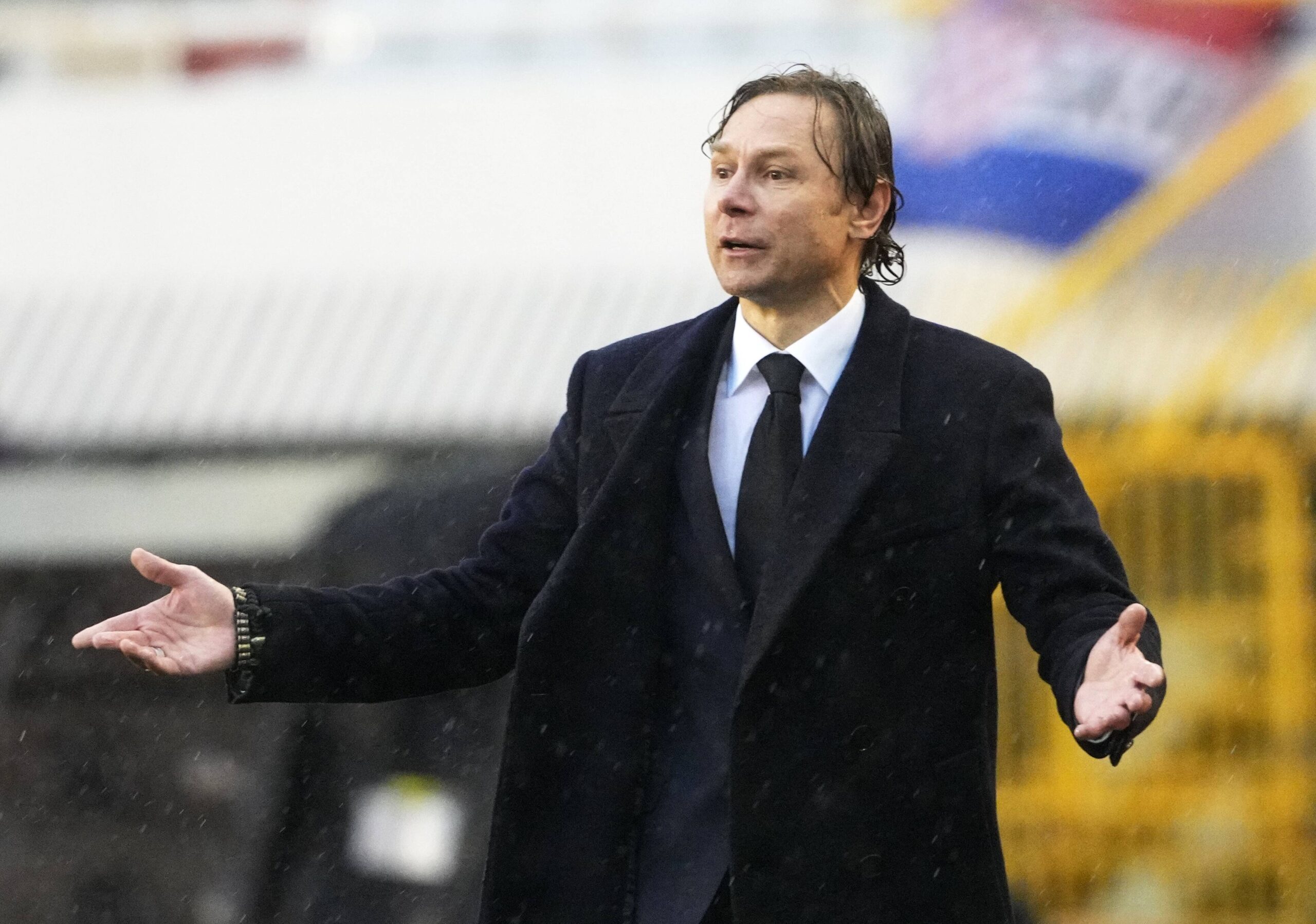 Russlands Nationaltrainer Valeri Karpin (53) wird über den Play-Offs-Ausschluss nicht erfreut sein.