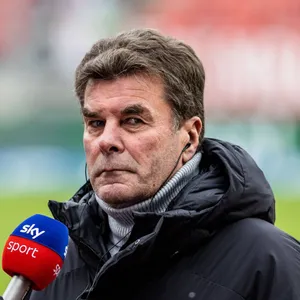 Nürnbergs Sport-Vorstand Dieter Hecking