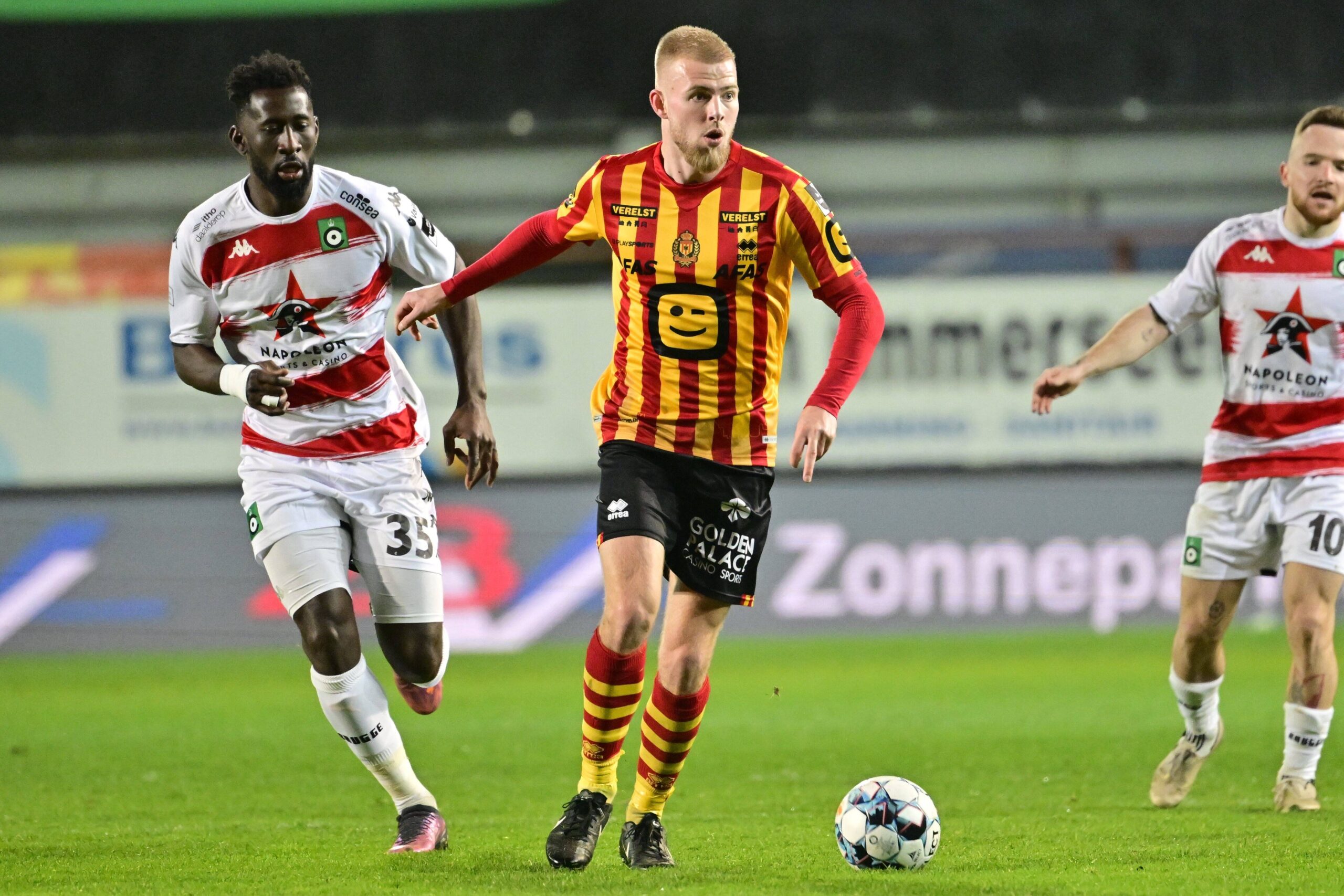 Rick van Drongelen spielt auf Leihbasis beim KV Mechelen.
