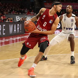 Nick Weiler-Babb gegen Zach Brown