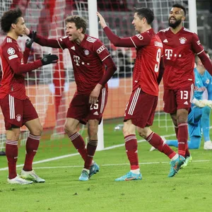 Leroy Sané, Thomas Müller, Robert Lewandowski und Eric Maxim Choupo-Moting
