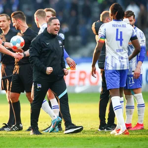 Fußball Bundesliga Spieltag: Hertha gewinnt auch ohne Magath - Stuttgart entscheidet Kellerduell für sich