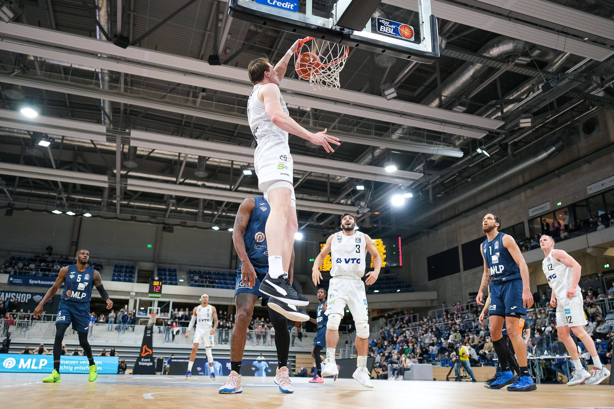 Lukas Meisner beim Dunk