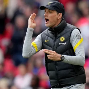 Thomas Tuchel mit Ansagen von der Seitenlinie