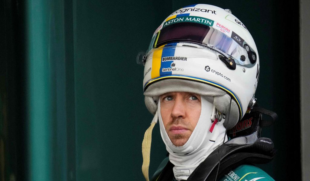 Sebastian Vettel schaut missmutig