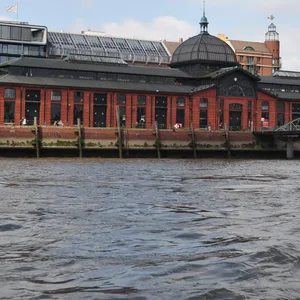Elbufer Fischauktionshalle
