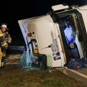 Unfall auf A7 bei Bad Bramstedt – Autobahn gesperrt