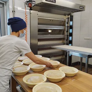 Bäcker Backstube Brot
