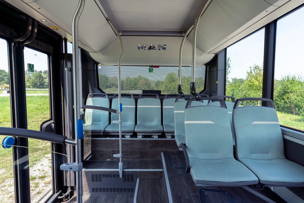 Die neuen E-Busse von „Man“ haben insgesamt 45 Sitzplätze.
