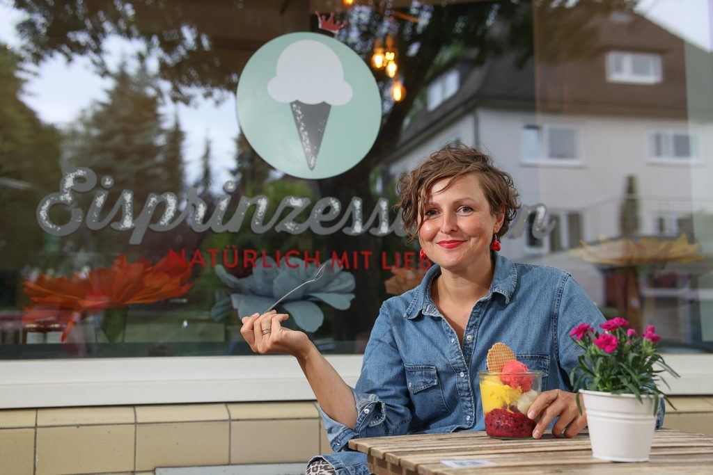 Katrin Kerkhoff von den Eisprinzessinnen ist von der Architektur zum Eis gewechselt – und sich damit einen Traum erfüllt.