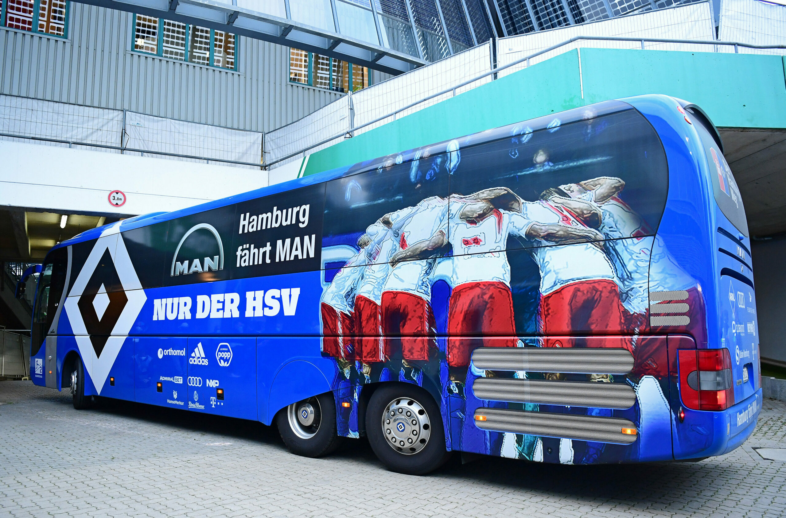Der Mannschaftsbus wird das bevorzugte Transportmittel des HSV.