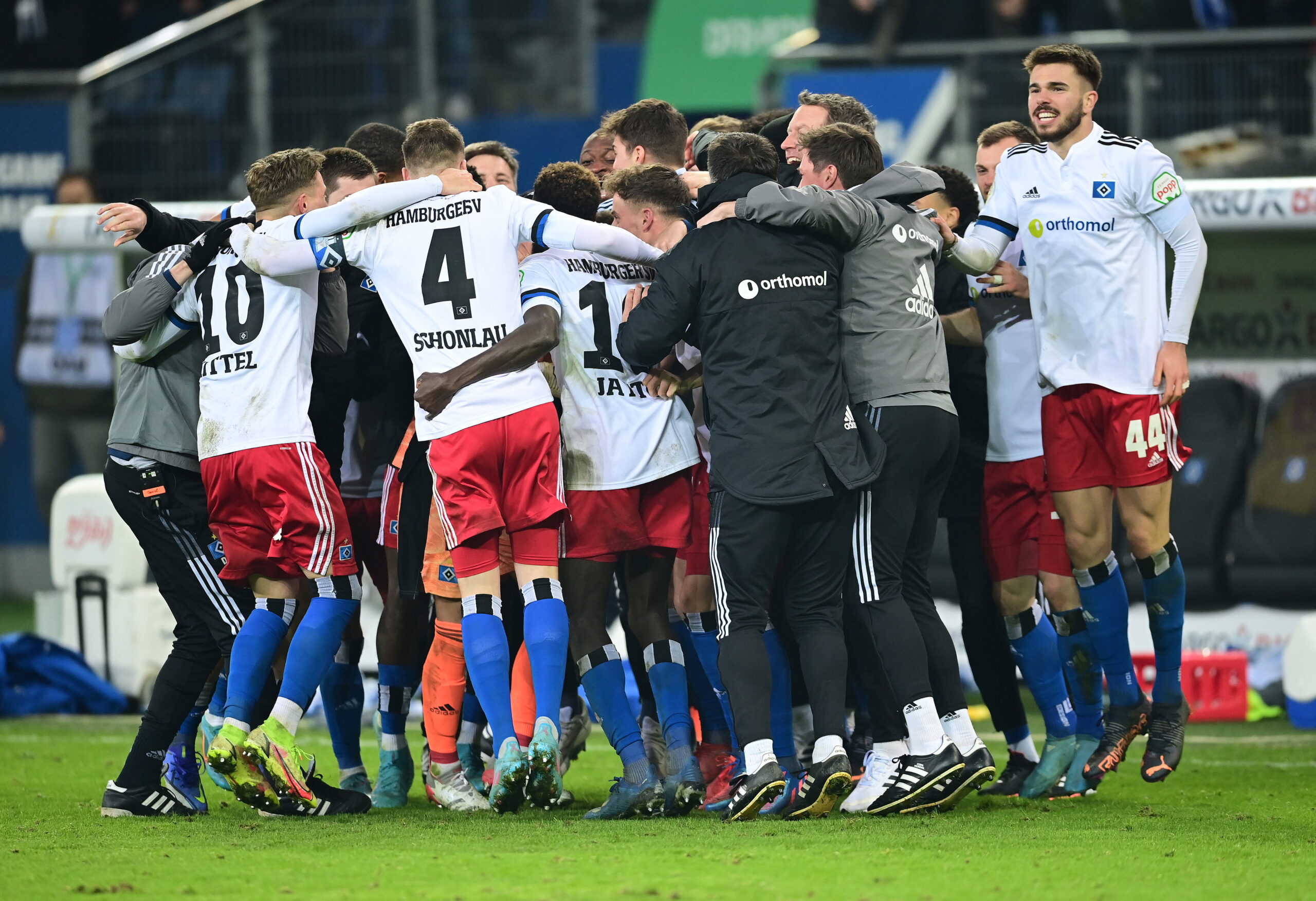 HSV jubelt nach Einzug ins DFB-Pokal-Halbfinale