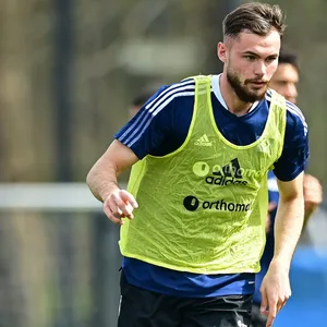 HSV-Talent Valon Zumberi im Training