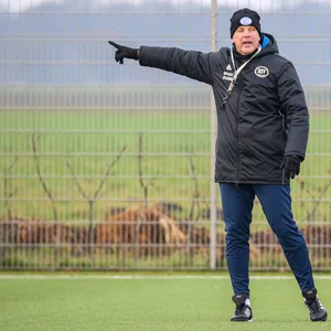 Oliver Reck auf dem Trainingsplatz