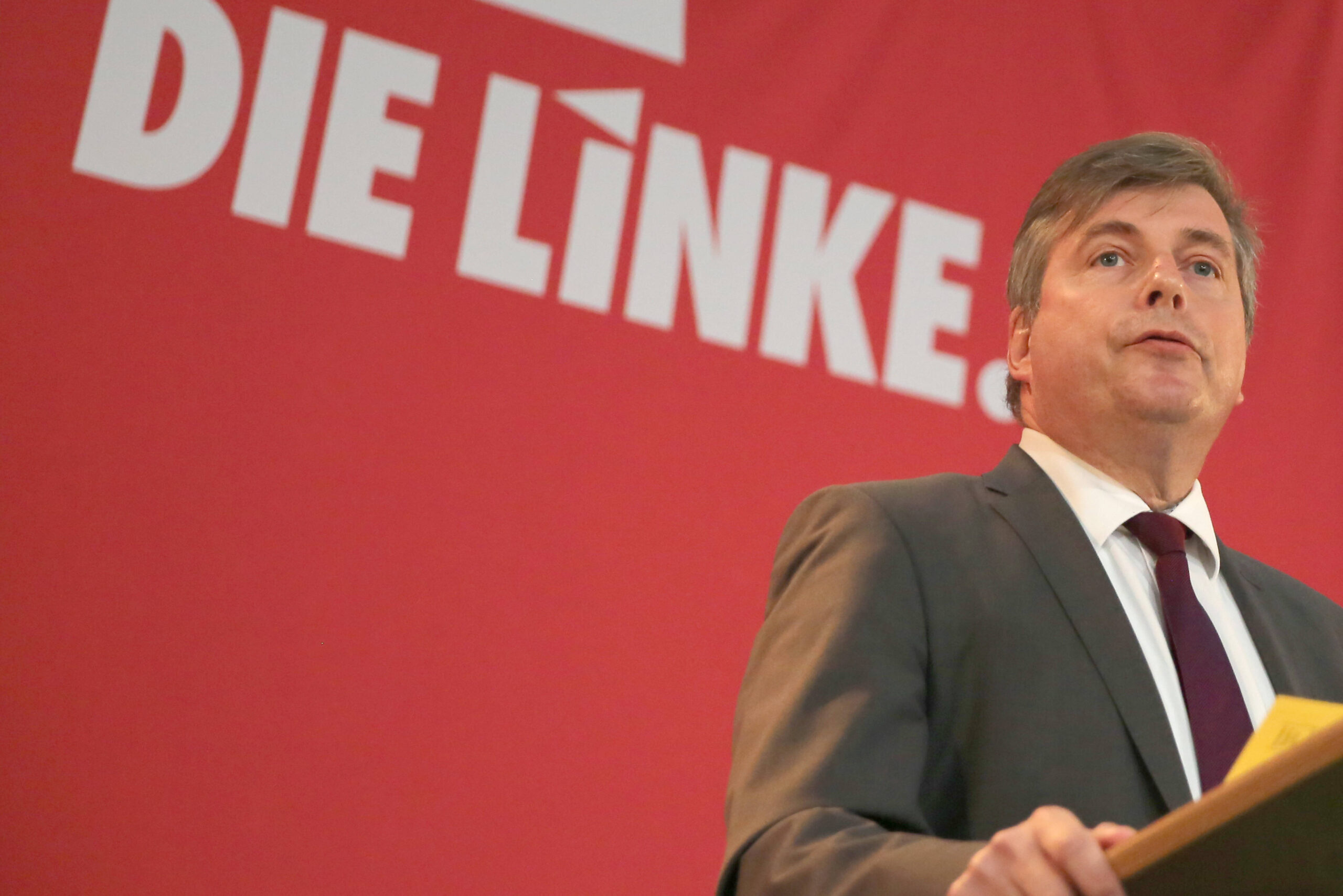 Der parlamentarische Geschäftsführer der Linken, Torsten Koplin, sagt Landtagsabgeordneten Unterstützung für sogenannte Friedenstour im Nordosten zu.