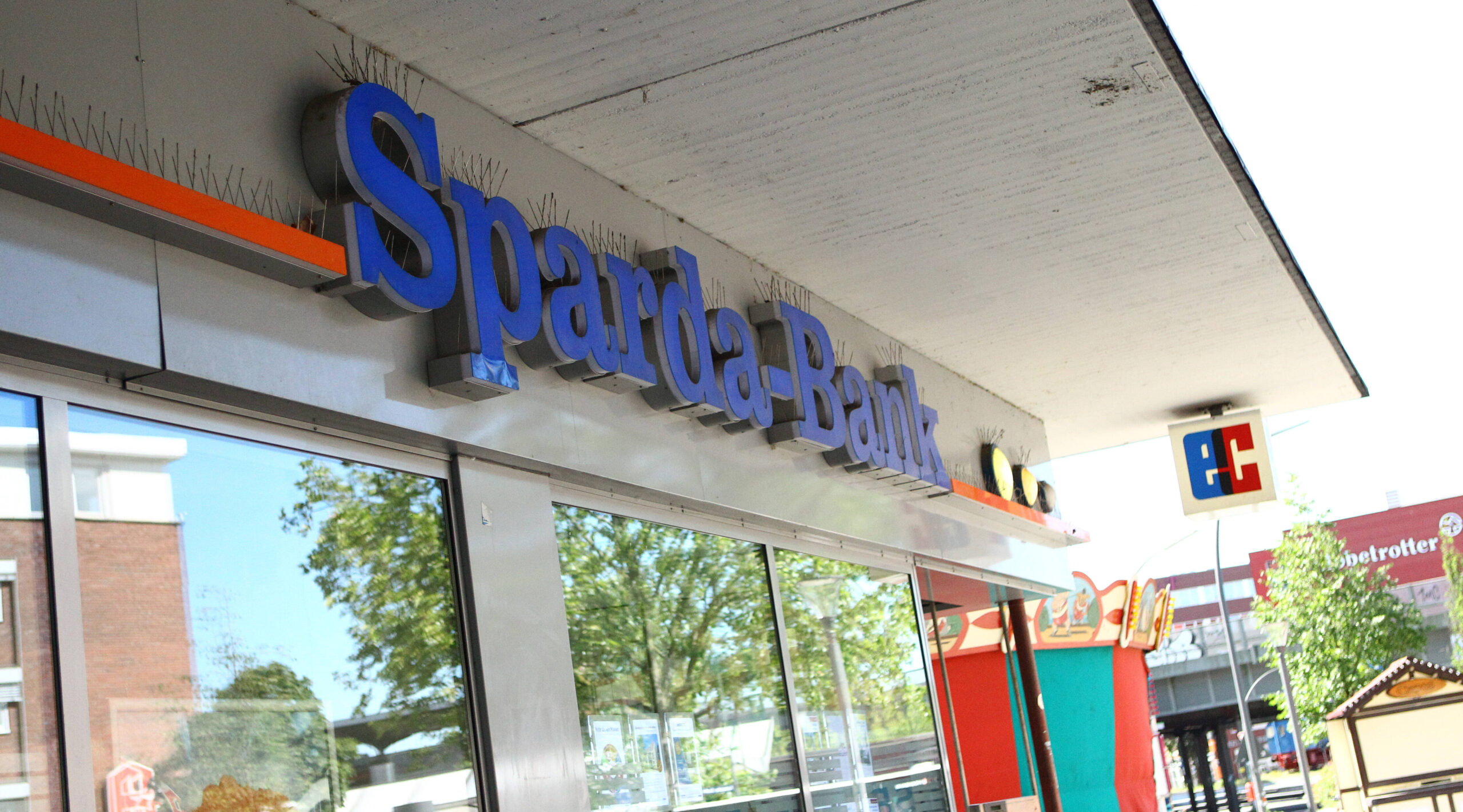 Die Sparda Bank Hamburg verlor im Jahr 2021 um die 10.000 Kunden.