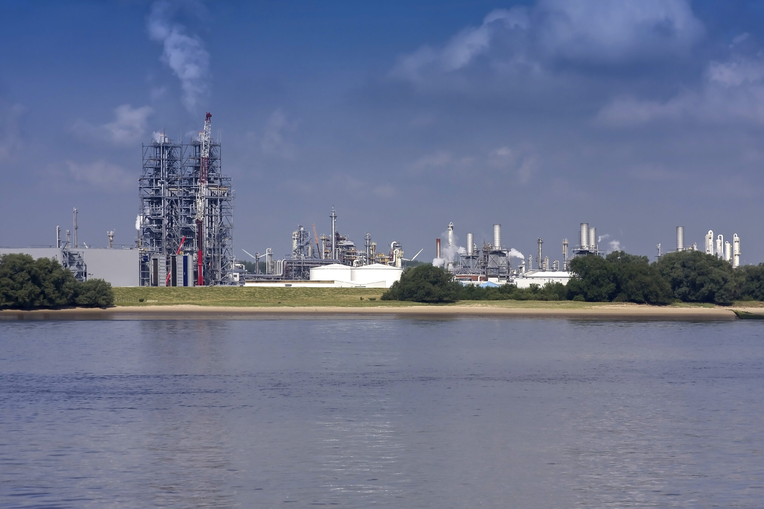 Das US-Chemieunternehmen Dow in Stade – es steigt nun in das geplante LNG-Terminal ein.