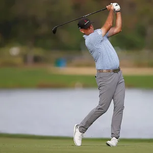 Golf-Star Stewart Cink nach einem Abschlag