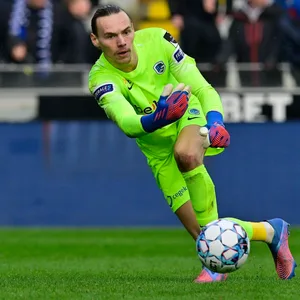 Maarten Vandevoordt vom KRC Genk