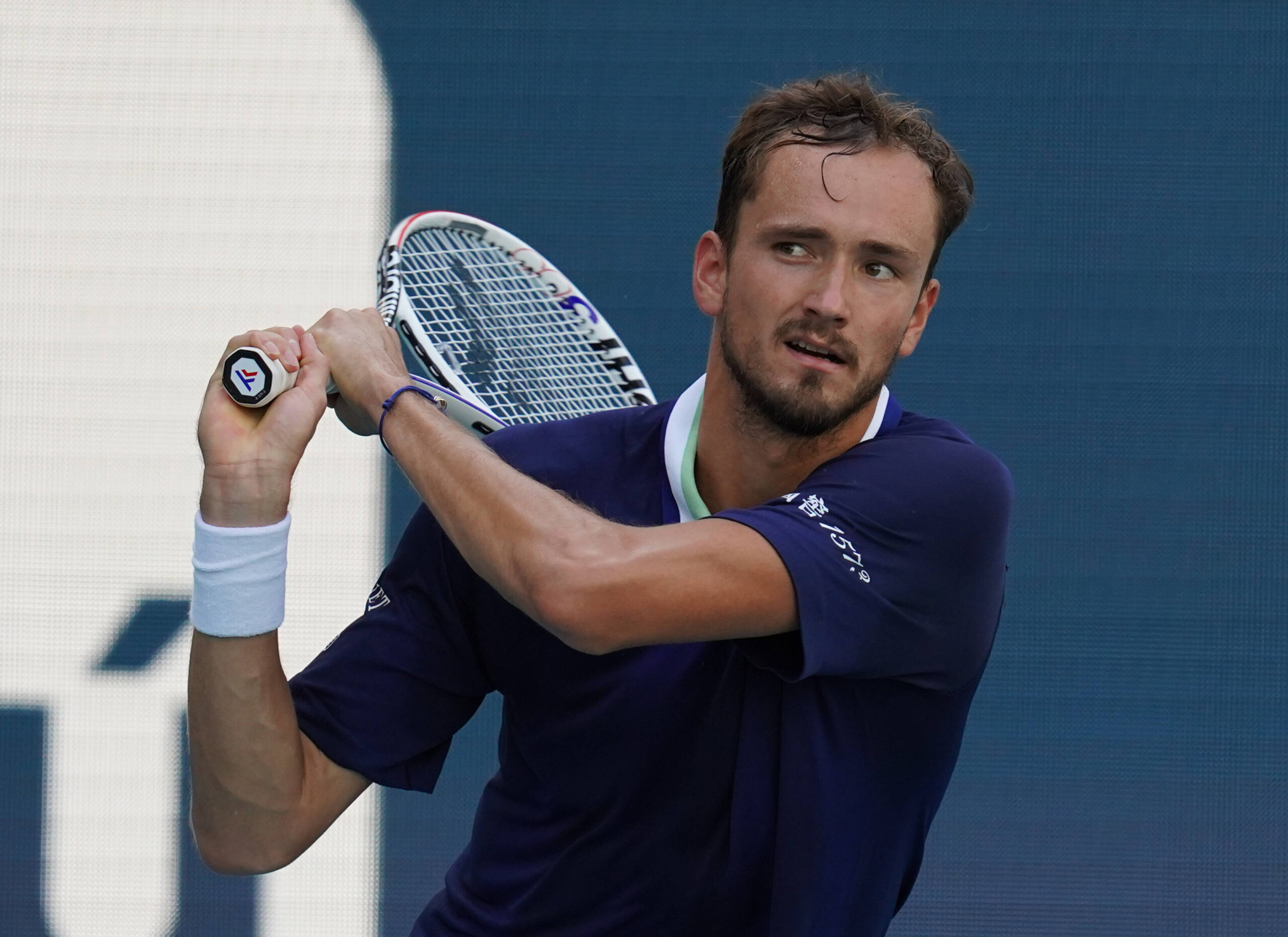 Russischer Tennis-Spieler Daniil Medvedev in Aktion