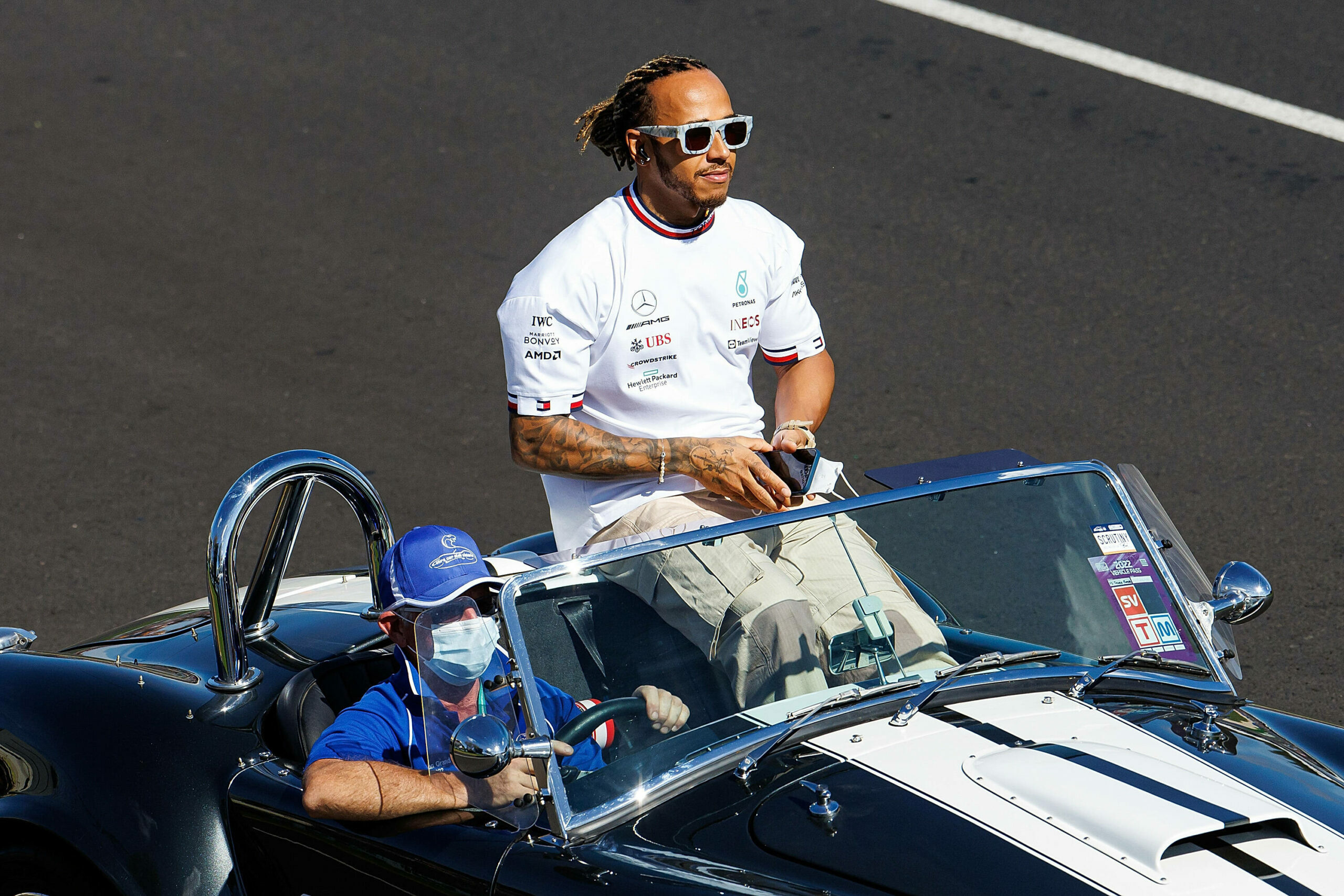 Formel 1-Superstar Lewis Hamilton will Miteigentümer des FC Chelsea werden.