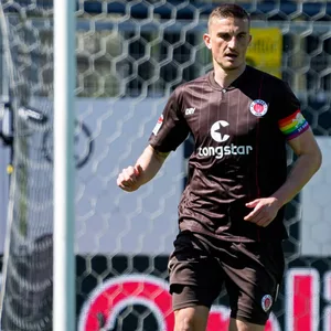 St. Pauli-Verteidiger Philipp Ziereis