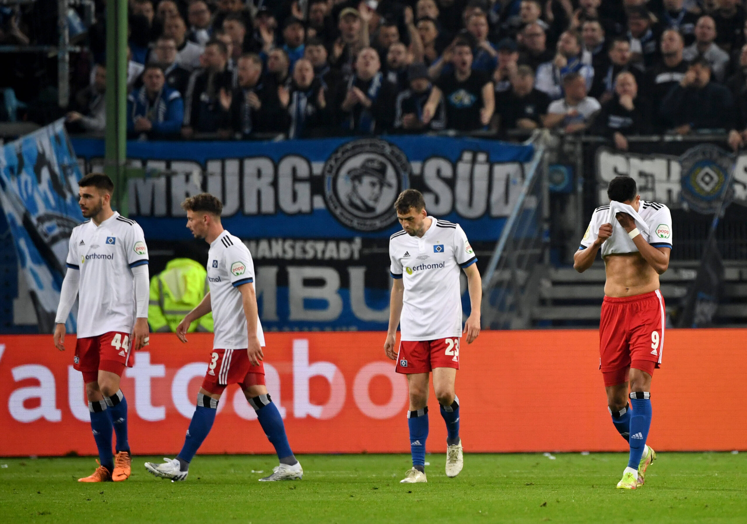 Die Enttäuschung ist groß: Der HSV verpasst den Einzug ins Finale des DFB-Pokals.