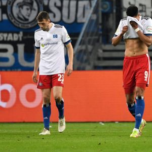 Die Enttäuschung ist groß: Der HSV verpasst den Einzug ins Finale des DFB-Pokals.
