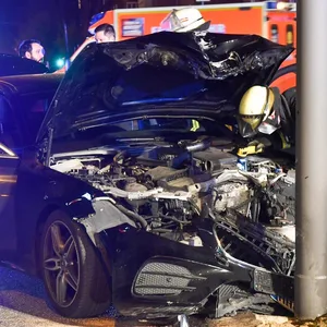 An der Stresemannstraße (Altona) kam es am späten Dienstagabend zu einem Unfall.