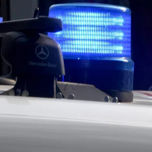 weniger Blaulicht: Verkehrsministerium verabschiedet Beschluss – Experten schlagen Alarm