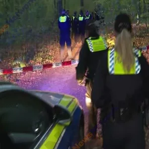 Blutspur im Volksdofer wald löst Großalarm der Polizei aus