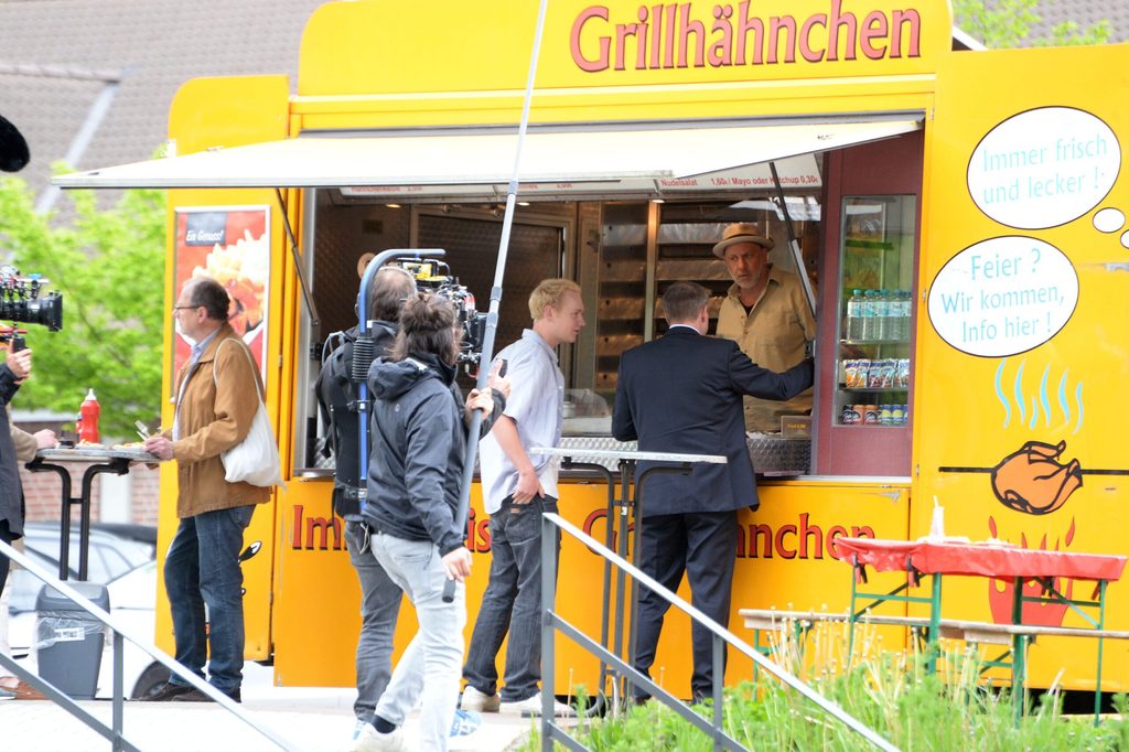 Die Dreharbeiten der beliebten Serie „Die Discounter“ finden Mitten in Hamburg statt.