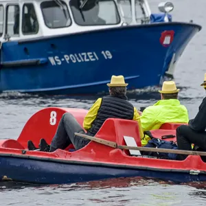 Vatertag in Hamburg: Die Polizei wird verstärkte Bootskontrollen durchführen