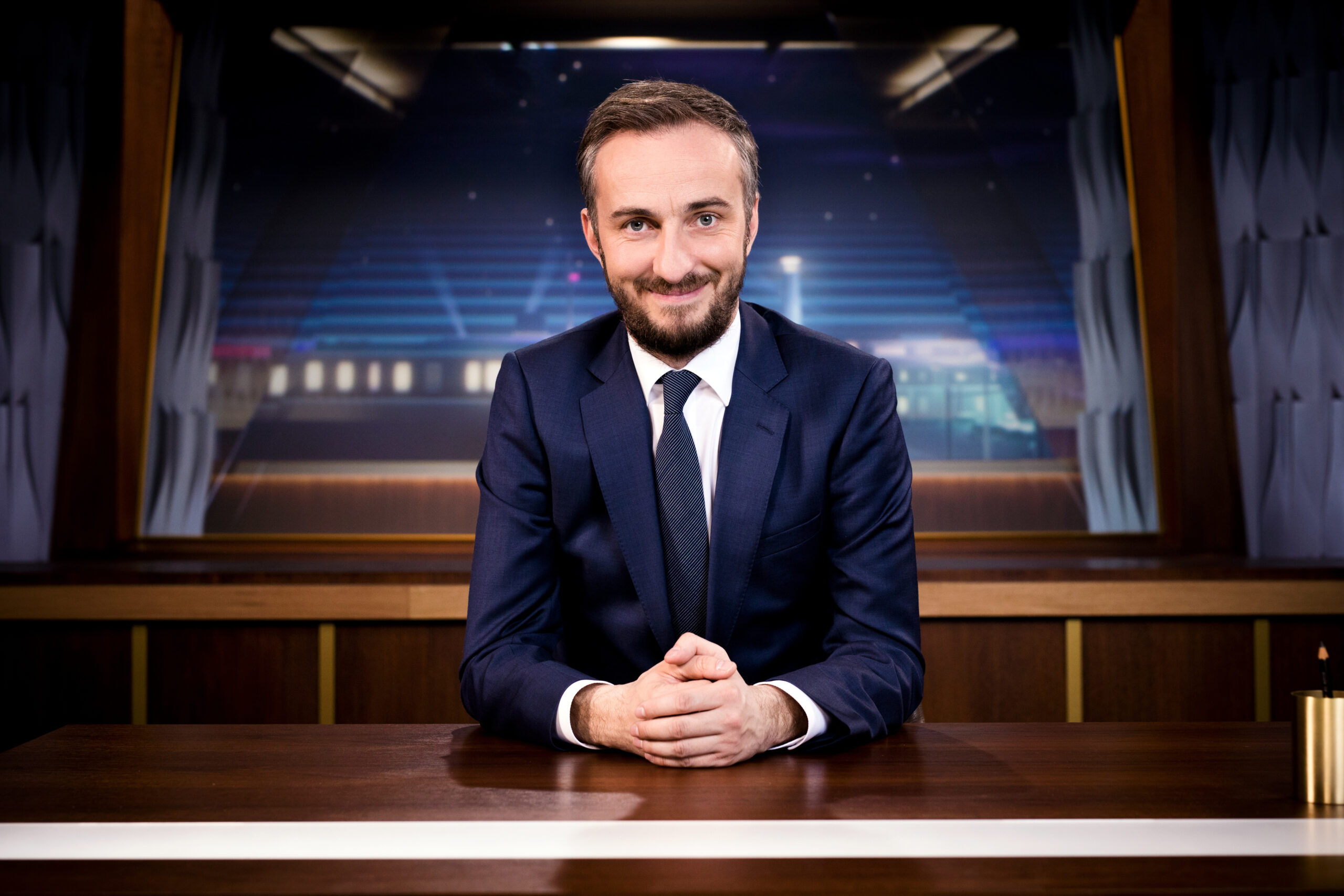 Jan Böhmermann und sein Team zeigen auf, wie schlecht die Strafverfolgung von Onlinehasskommentaren in Deutschland läuft.