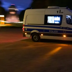 Teenie im Stadtparkt ausgeraut und niedergestochen – Polizei sucht Zeugen