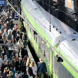 Ein Flixtrain im Hamburger Hauptbahnhof (Symbolbild)