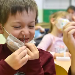 Kind bei Coronatest
