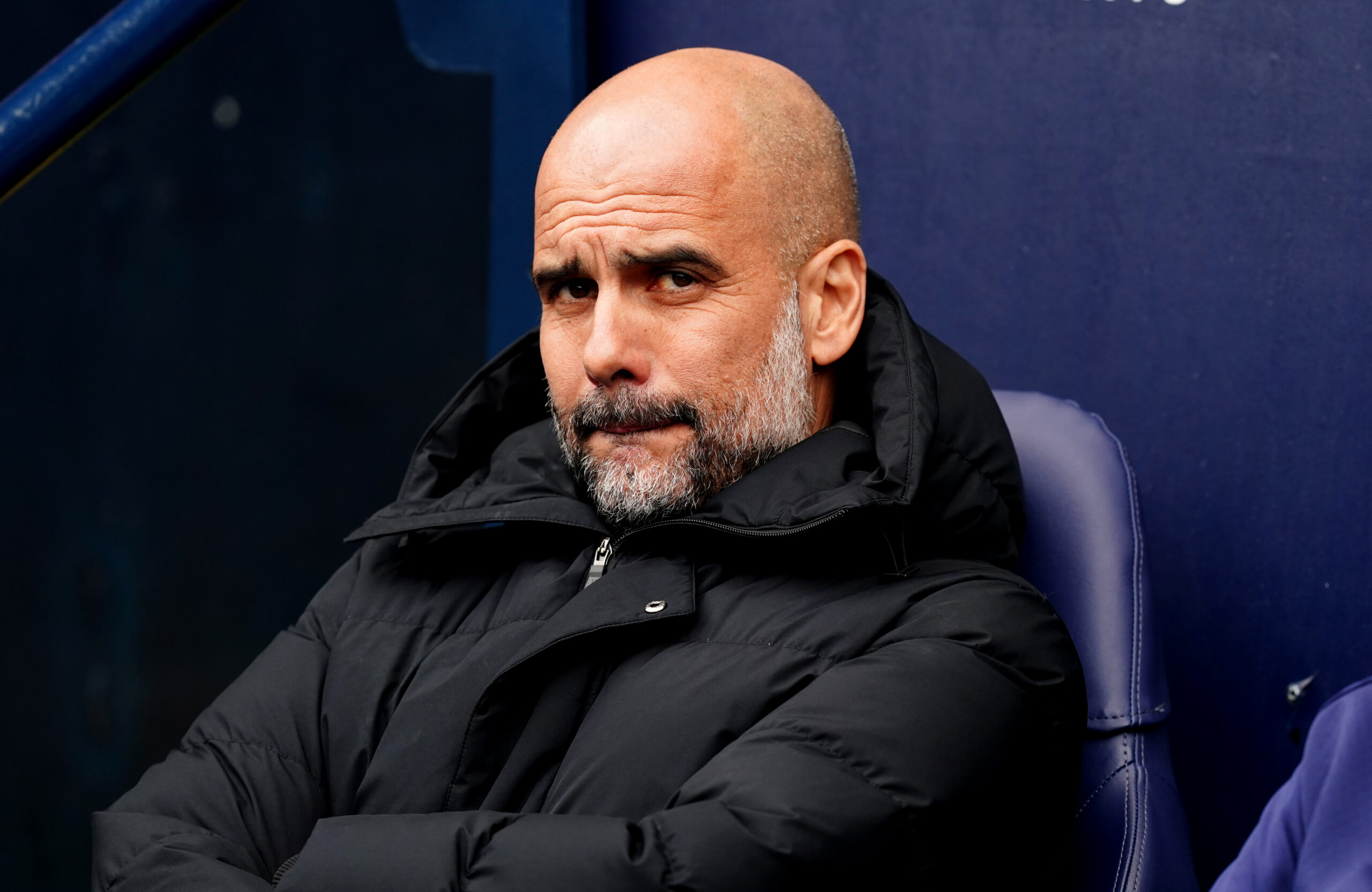 Pep Guardiola auf der Bank