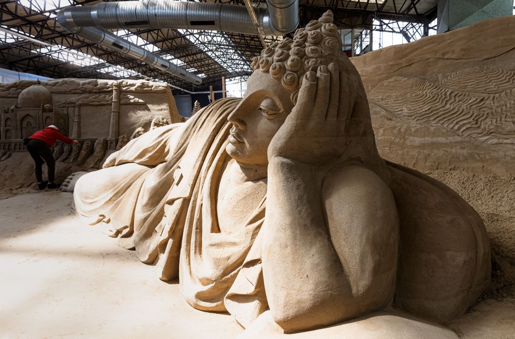 Eröffnung Sandskulpturen-Ausstellung in Travemünde