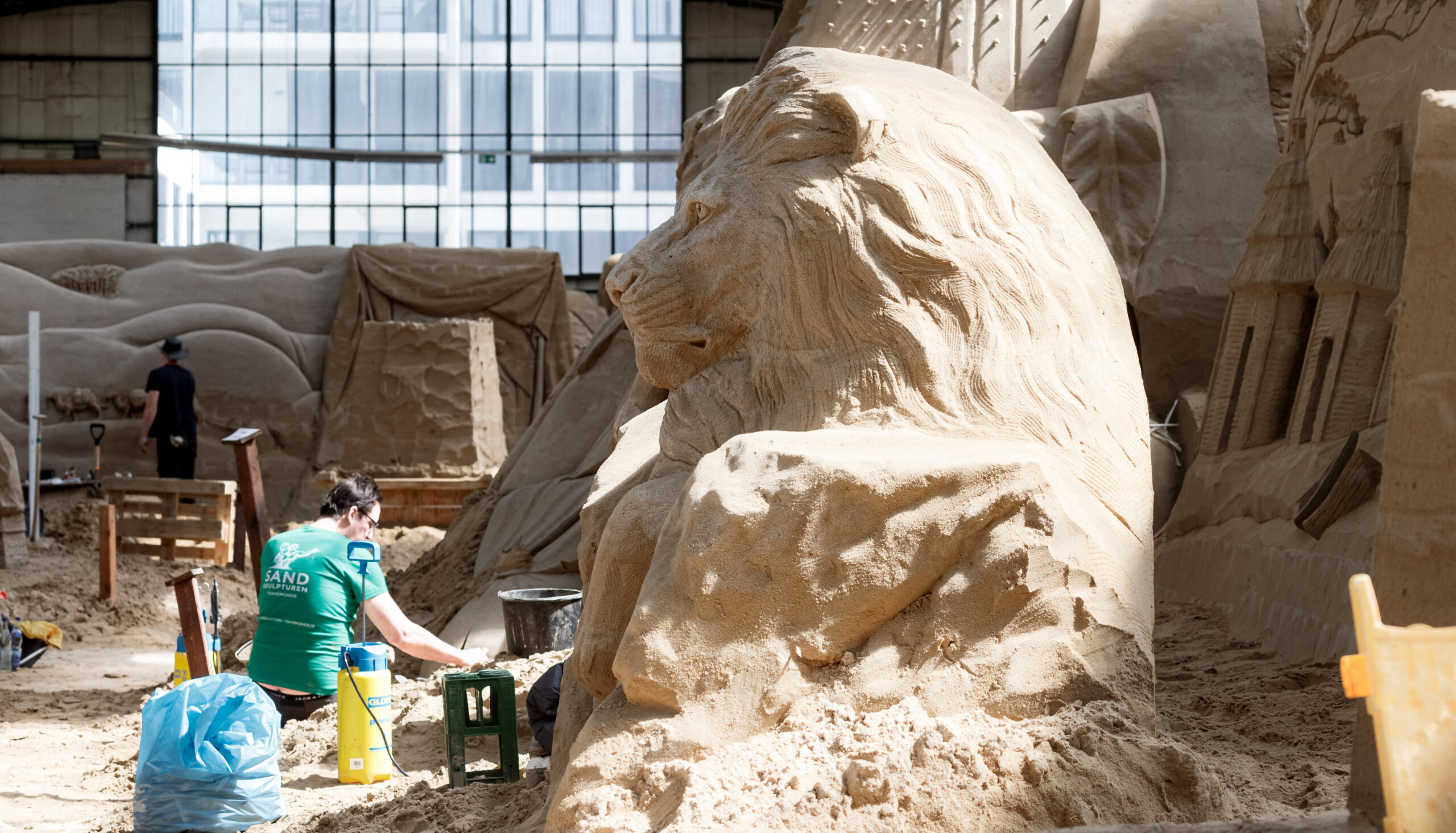 Eröffnung Sandskulpturen-Ausstellung in Travemünde